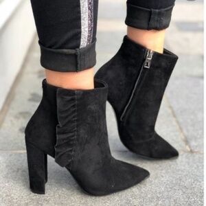 Ted Baker London Boots Black Suede Heeled Ankle Booties Size 11M Like New in Box